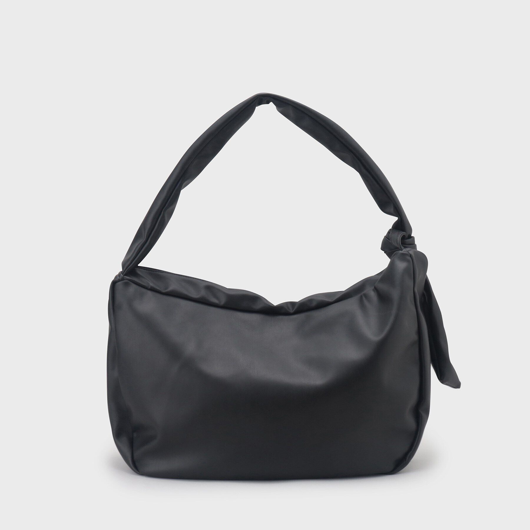 tk.TAKEO KIKUCHI「パテッドラウンドショルダーBAG」|ショルダー・メッセンジャー|