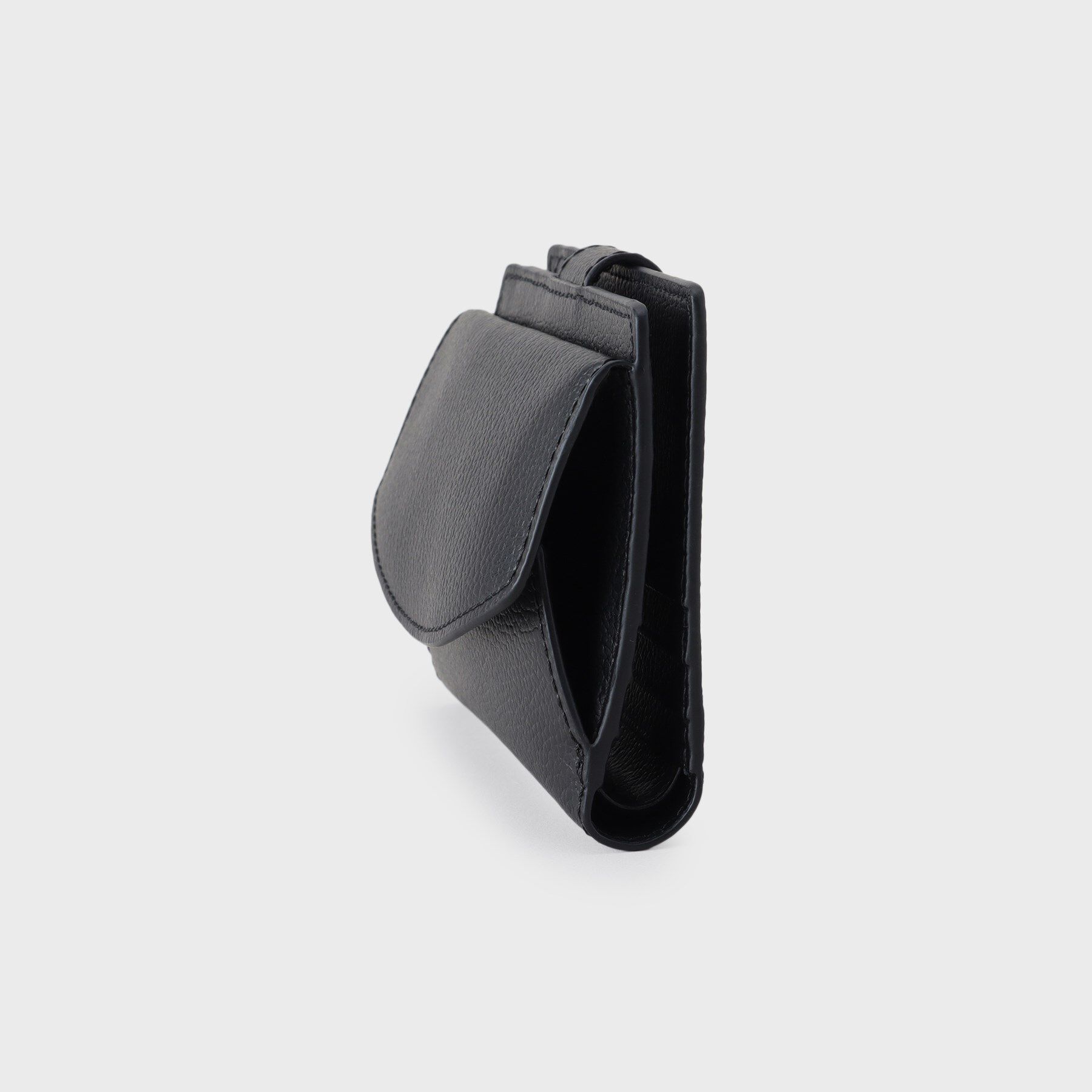 tk.TAKEO KIKUCHI「マグドット レザーウォレット」|財布|