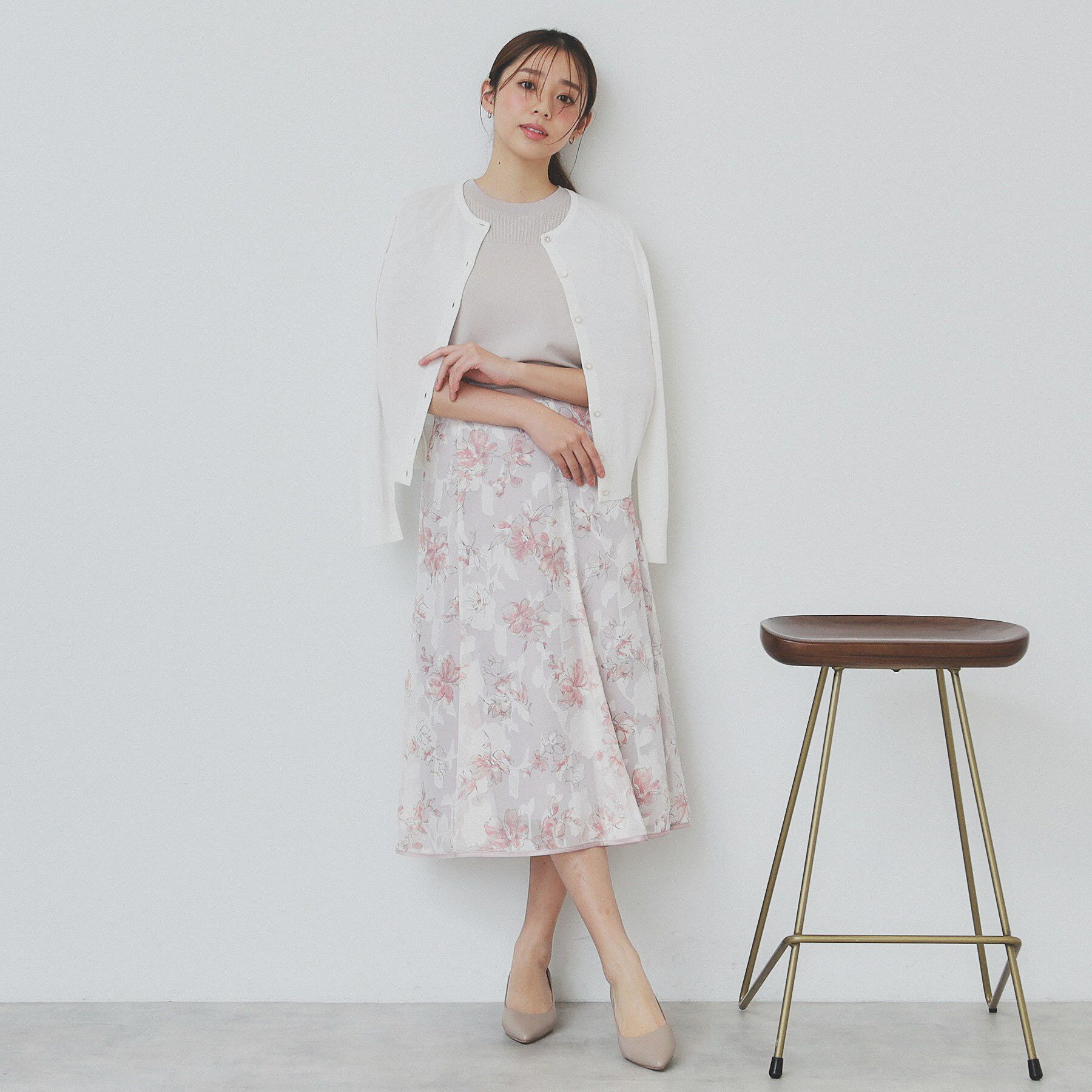 index「《7色展開/XS-LLサイズ》ビジューボタンニットカーディガン【洗濯機洗い可/抗ピル/接触冷感】」|カーディガン|