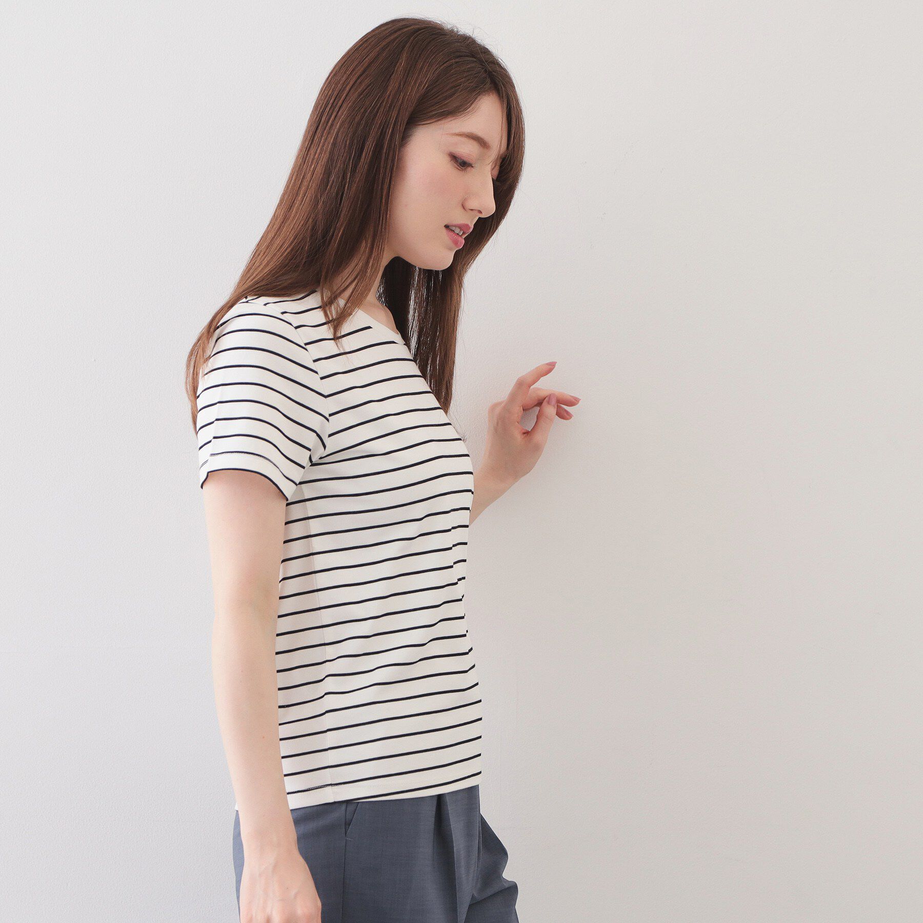 index「薄手なのに透けにくい！ベーシックTシャツ【洗濯機OK/接触冷感/吸水速乾/透け防止/UVケア】《S～」|Tシャツ・カットソー|