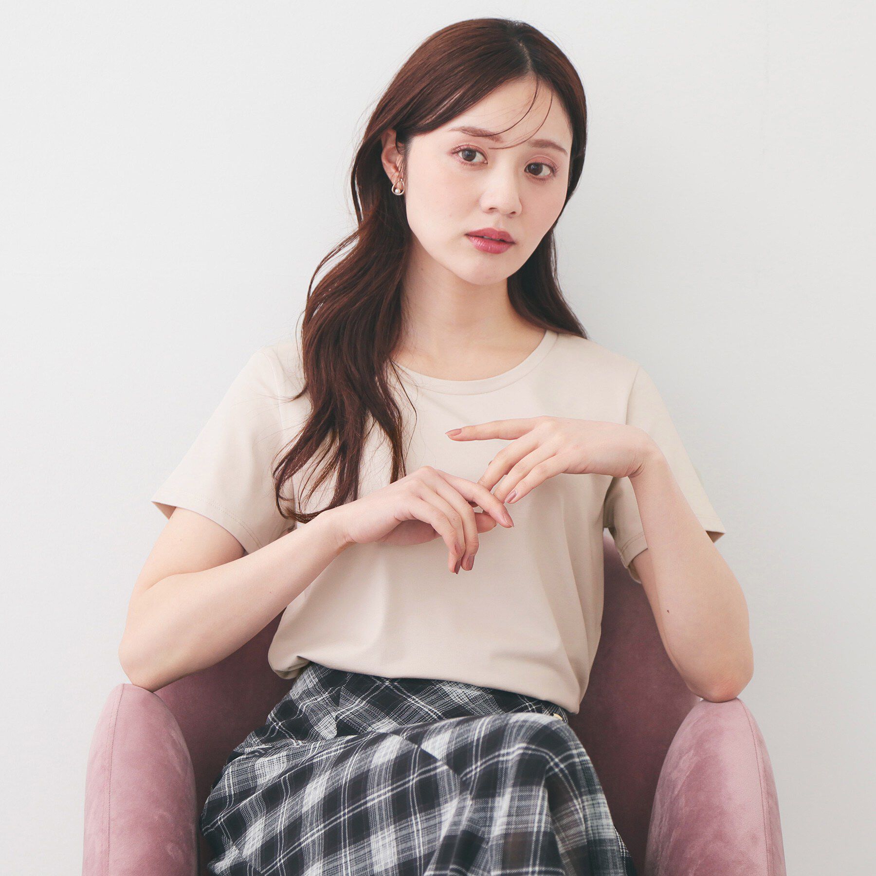 index「薄手なのに透けにくい！ベーシックTシャツ【洗濯機OK/接触冷感/吸水速乾/透け防止/UVケア】《S～」|Tシャツ・カットソー|グレージュ(050)