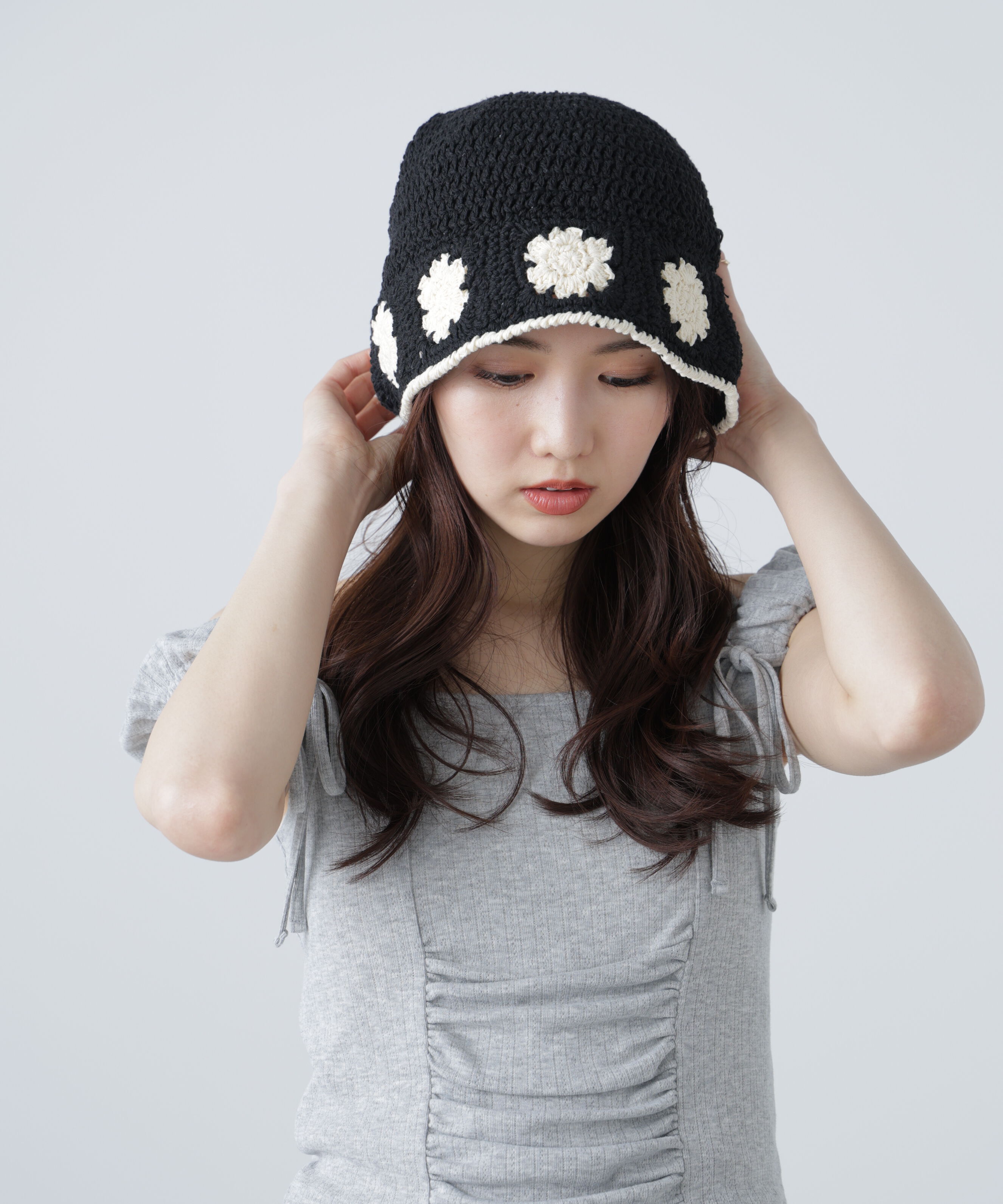  「フラワー編みハット」|ソックス|ブラック