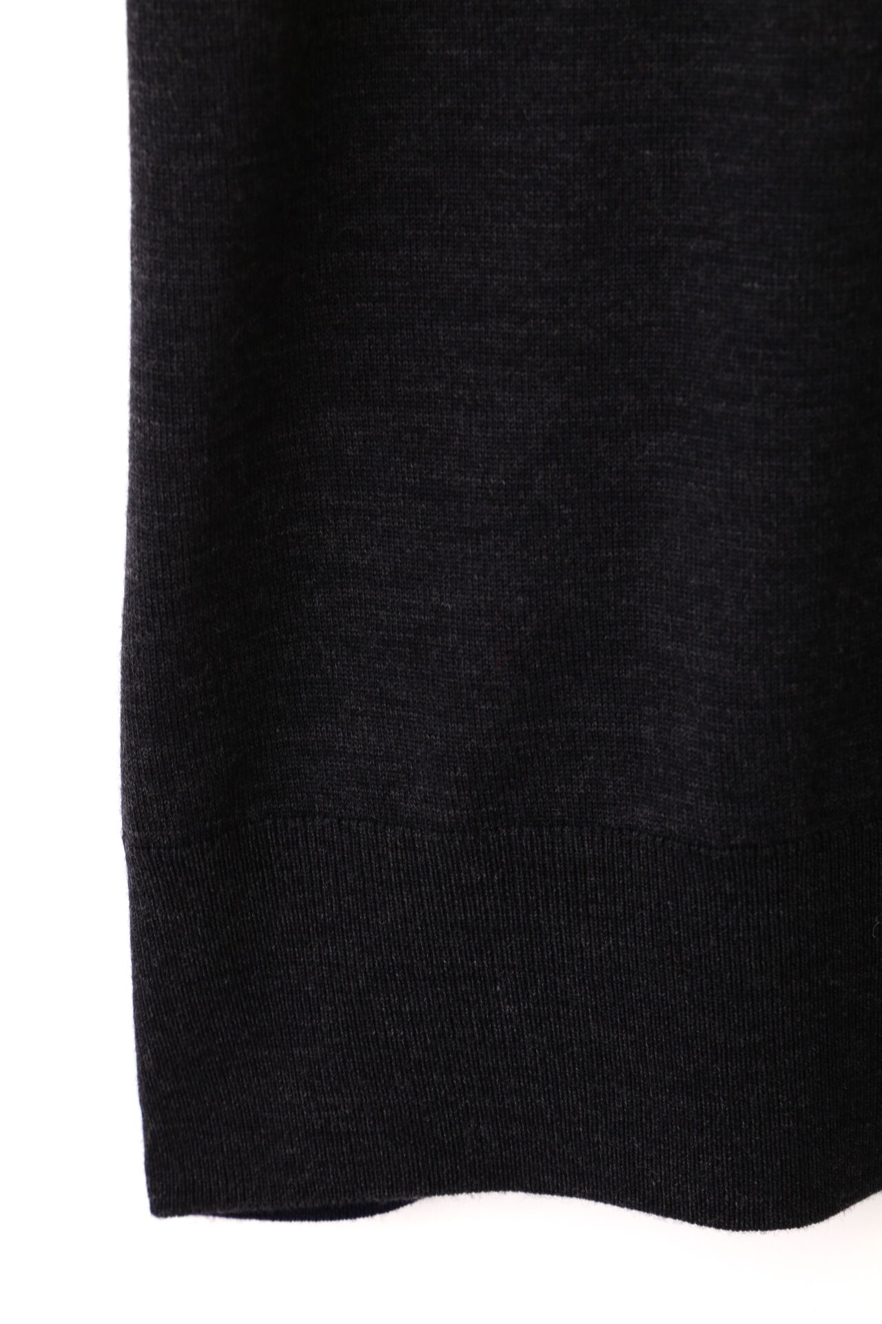 YLEVE 「YLEVE / SUPERFINE 120&rsquo;S BIELLA YARN KN P/O」|ニット・セーター|