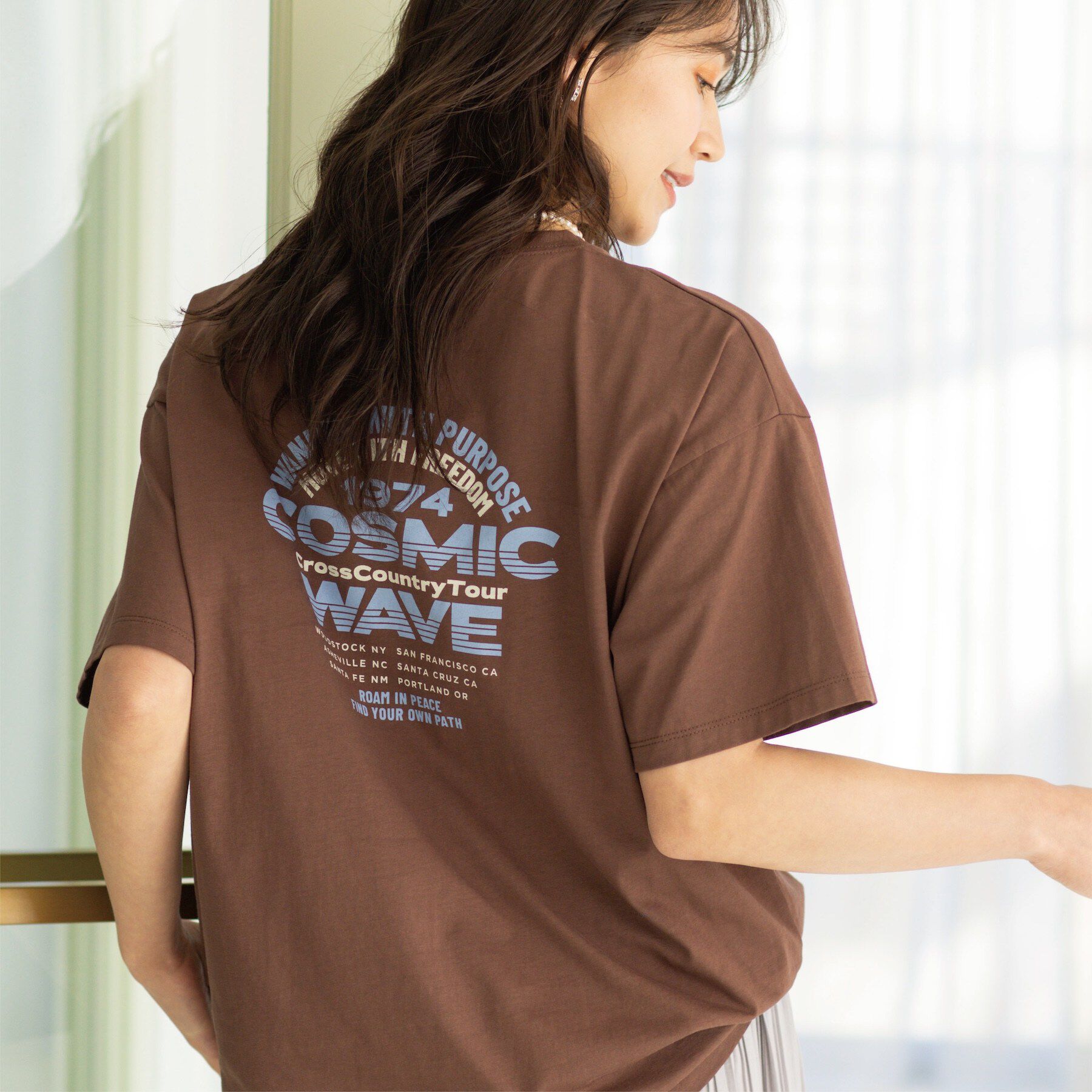 SHOO･LA･RUE「カジュアルプリントTシャツ」|Tシャツ・カットソー|ブラウン(044)