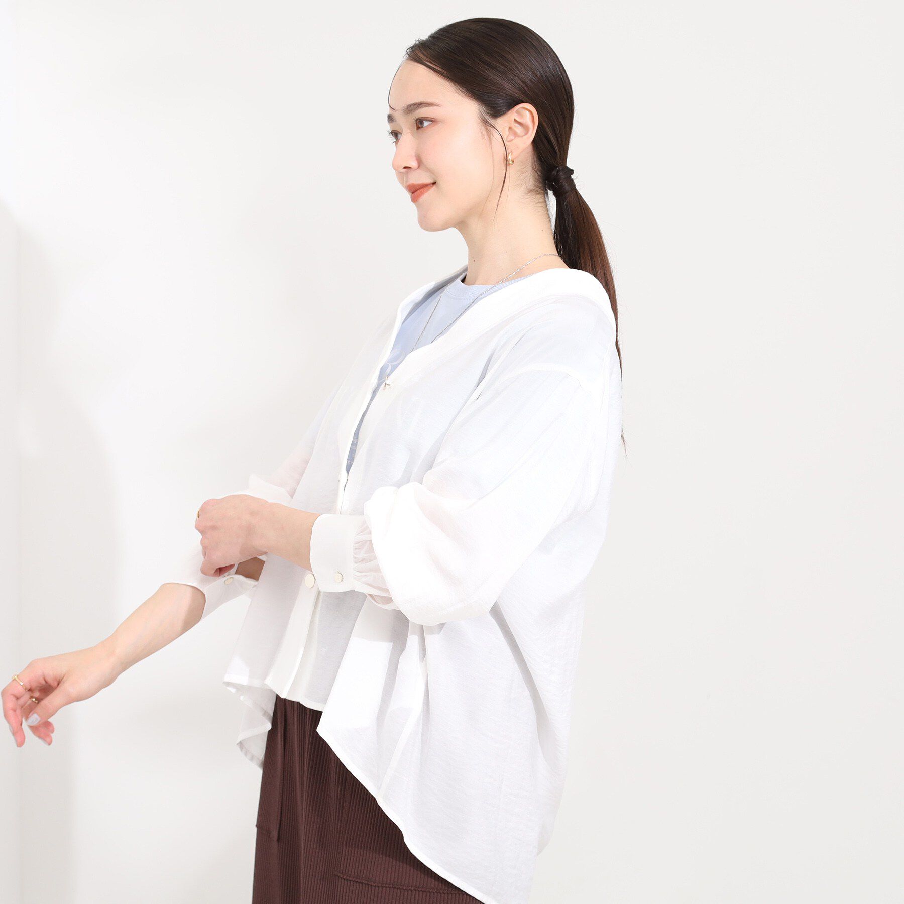 SHOO･LA･RUE「シアーVネックブラウス」|シャツ・ブラウス|