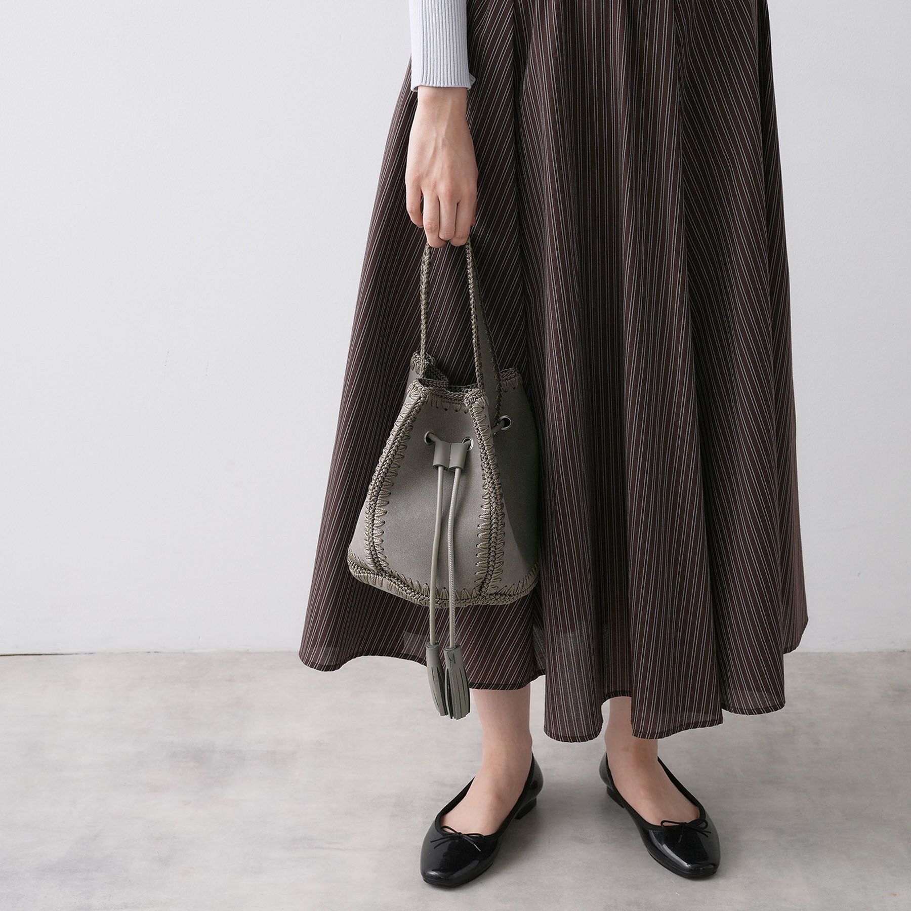 Dessin「【軽量】スエードライク巾着バケツバッグ」|ハンドバッグ|