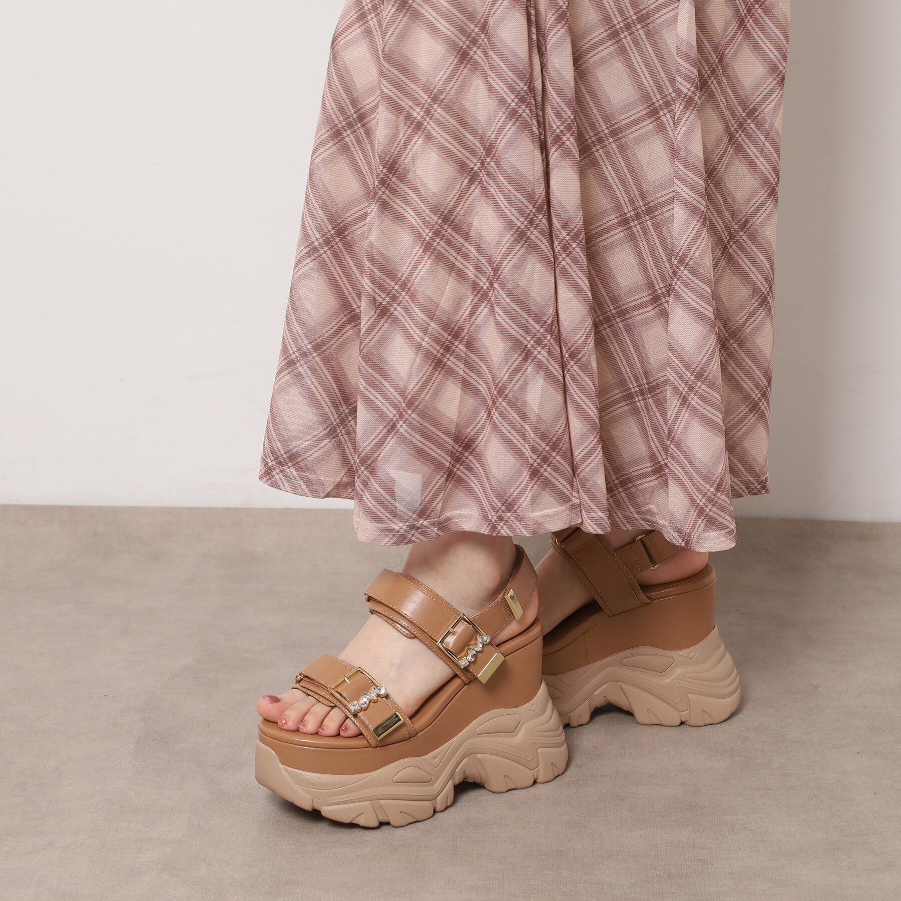 ESPERANZA「ビジューベルトスニーカーソールスポサン」|サンダル|ベージュ(052)