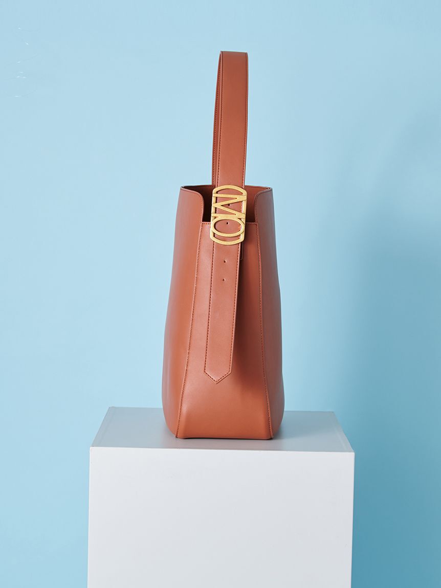 Mila Owen「バックルモチーフバケットバッグ」|ショルダー・メッセンジャー|