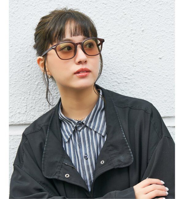  「【WEB限定】ウェリントン型 調光サングラス | カラーレンズ 軽量 紫外線対策 UVカット レンズの色が変わる」|サングラス|薄ブラウン1