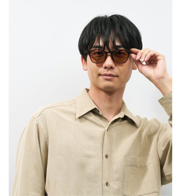  「【WEB限定】ウェリントン型 調光サングラス | カラーレンズ 軽量 紫外線対策 UVカット レンズの色が変わる」|サングラス|