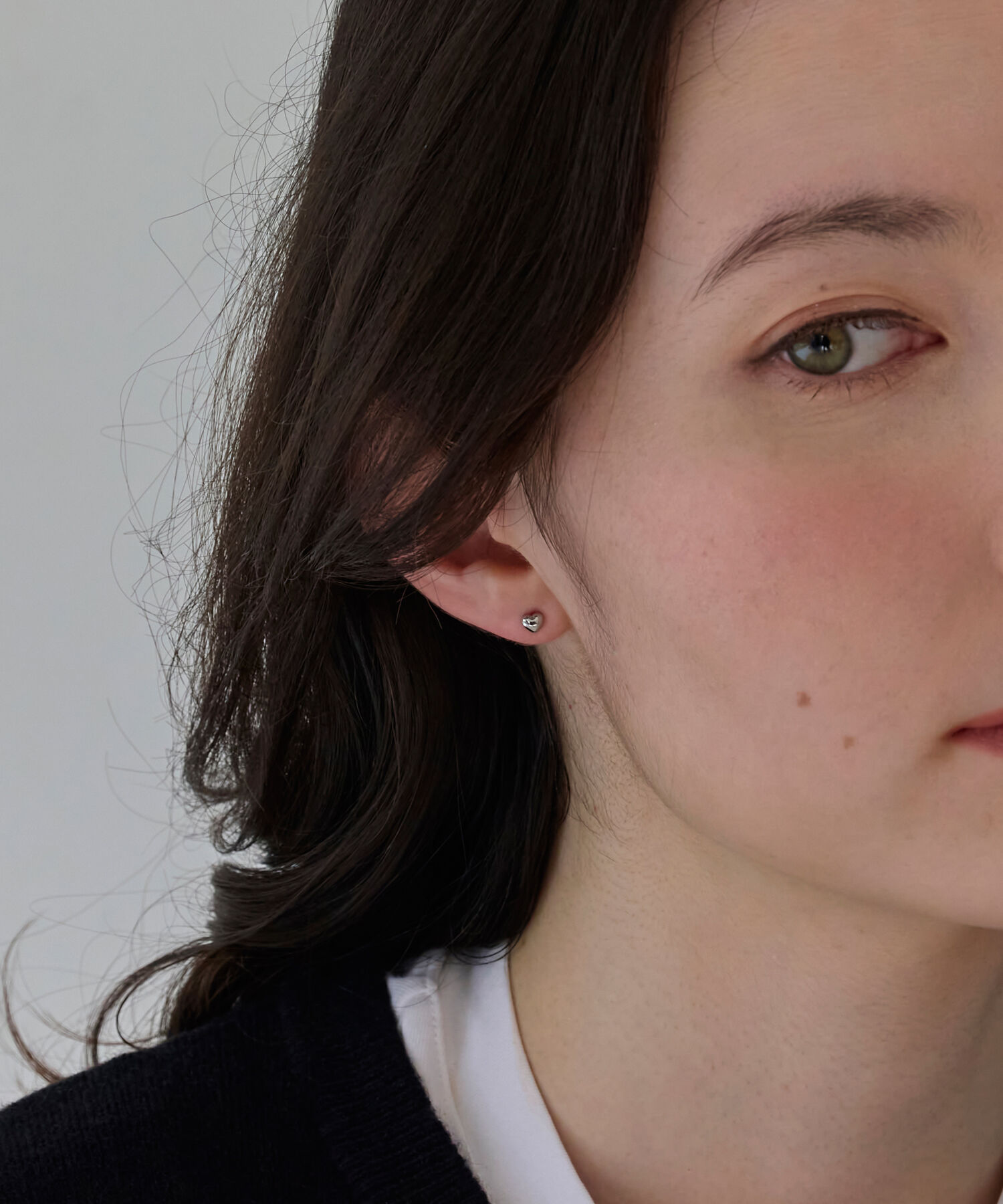 Phoebe「【金属アレルギー対応】パフィーハートピアス　シルバー/サージカルステンレス」|ピアス|