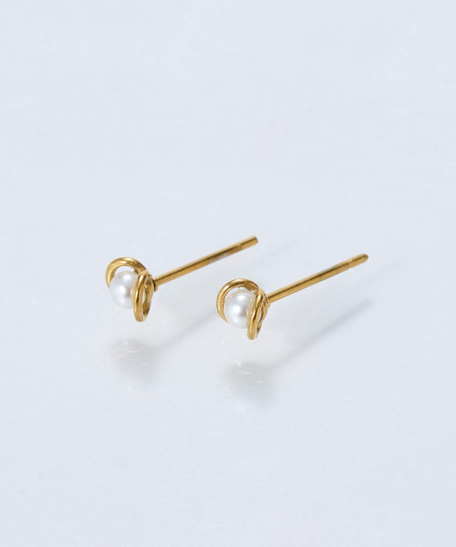 Phoebe「【金属アレルギー対応】プチメタルパールピアス/サージカルステンレス」|ピアス|