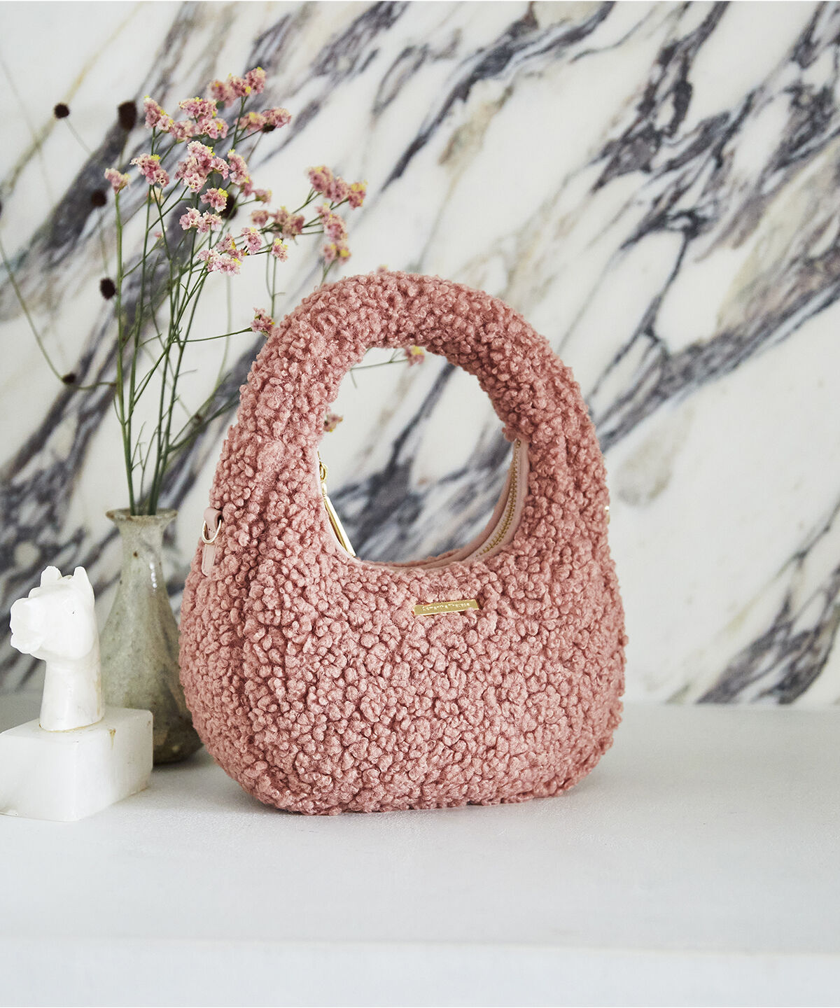 Samantha Thavasa「カールファー ハーフムーンバッグ」|ハンドバッグ|