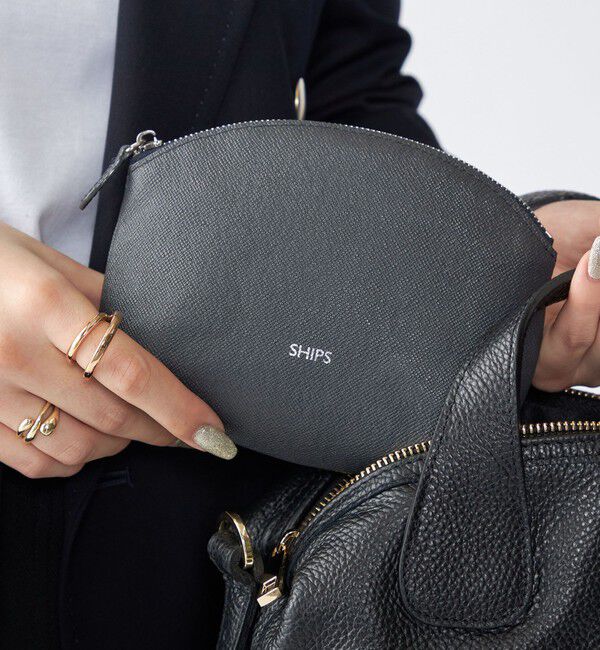 SHIPS「【WEB限定】SHIPS:【SAFFIANO LEATHER】ラウンド ジップ ポーチ」|ポーチ|ダークグレー