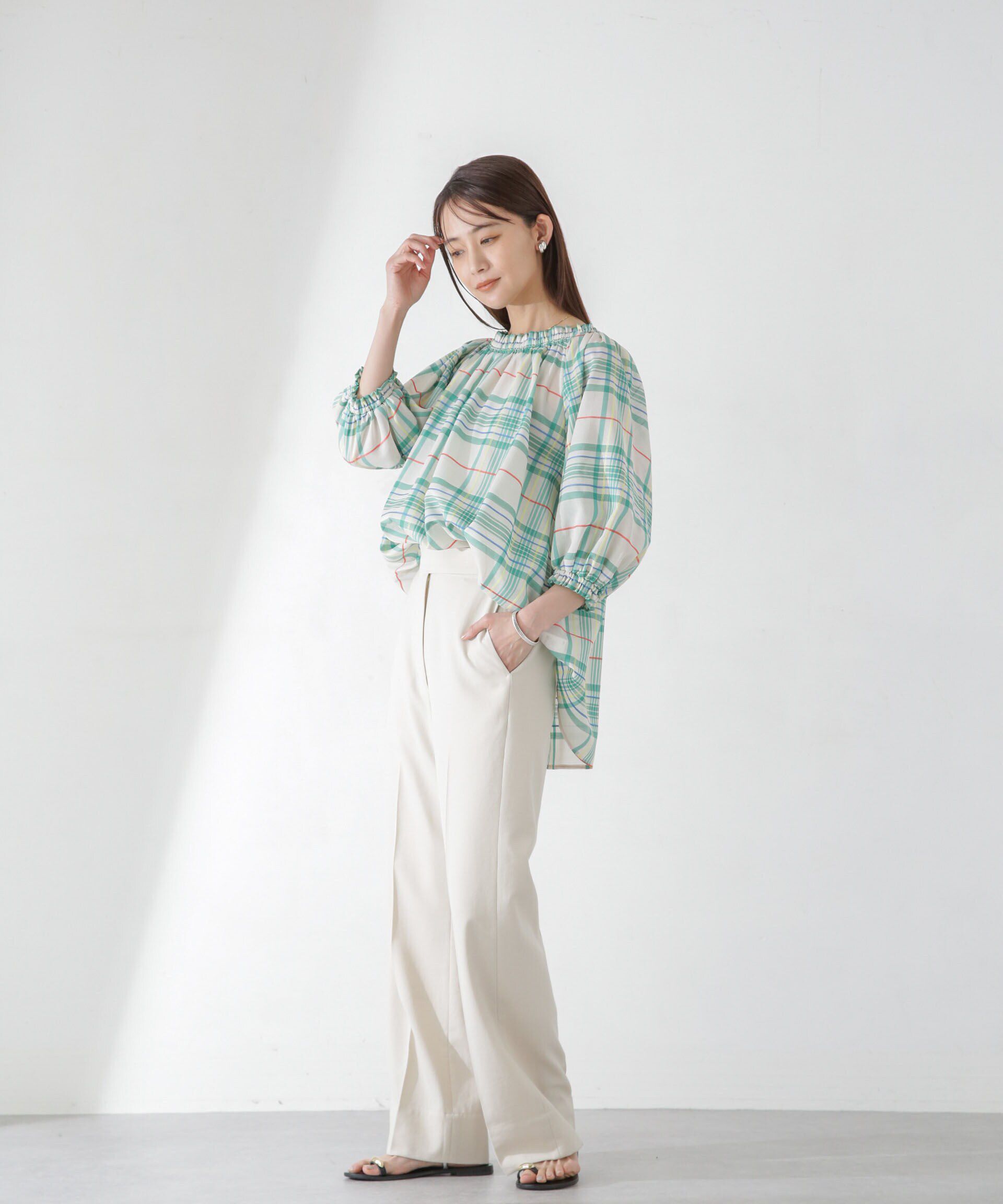 nano･universe「シアーチェックギャザー2wayブラウス」|シャツ・ブラウス|