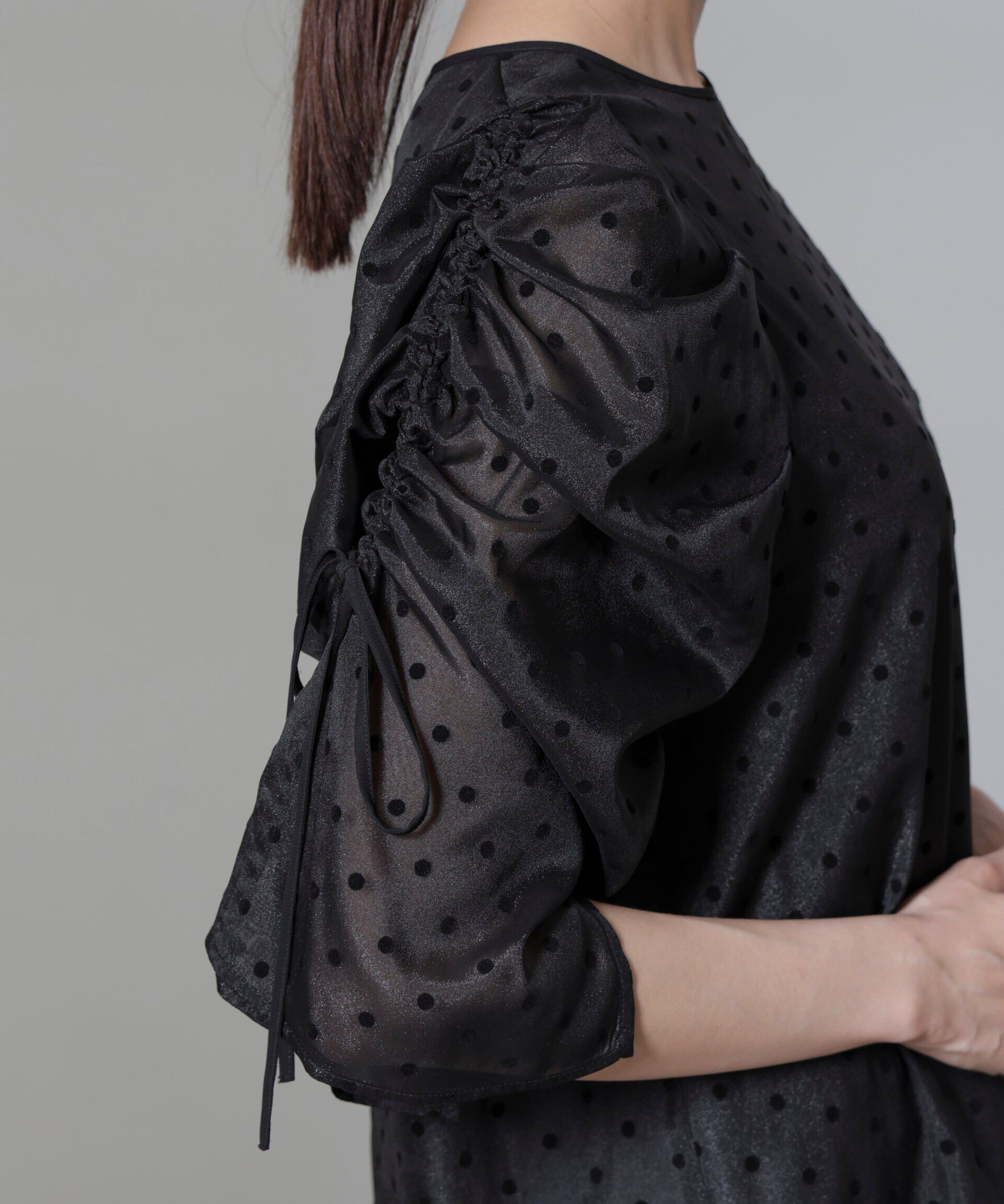 nano･universe「フロッキードットリボンスリーブブラウス」|シャツ・ブラウス|