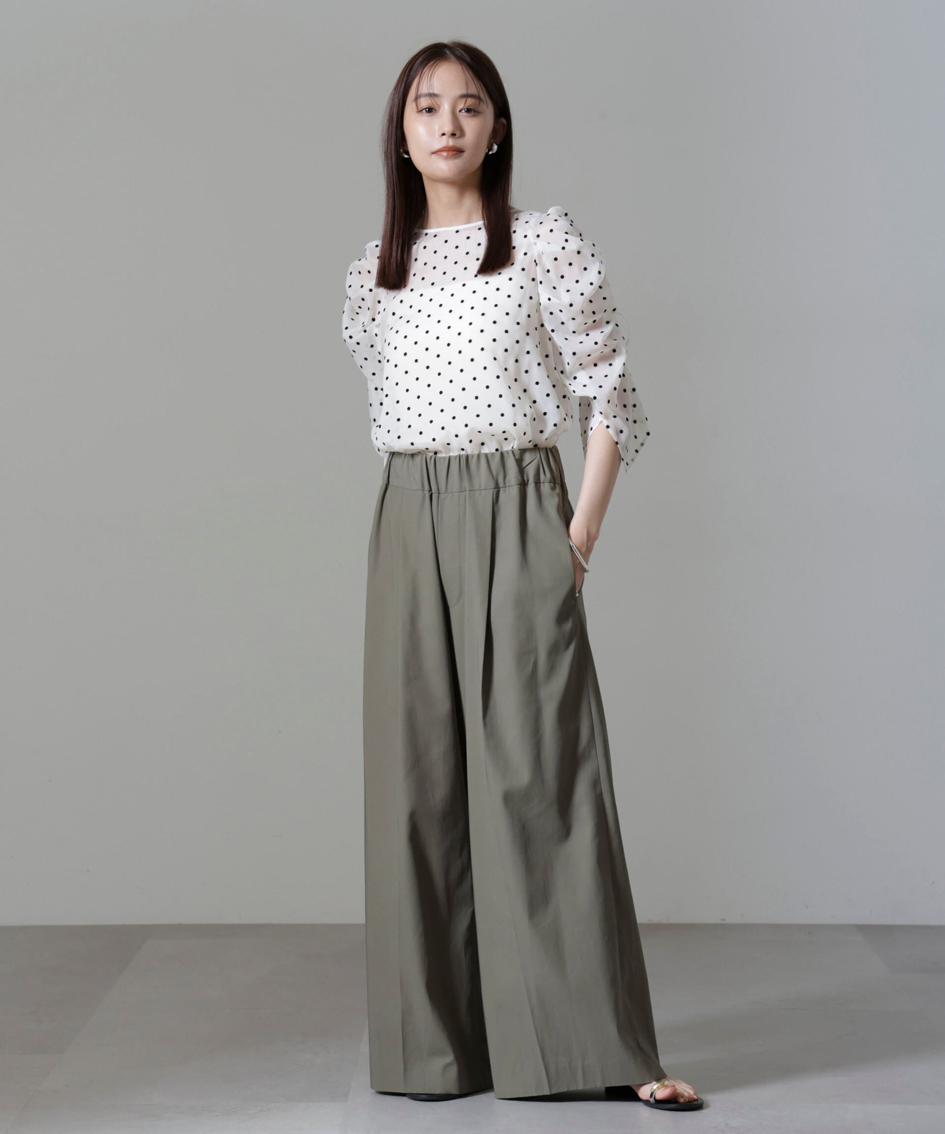 nano･universe「フロッキードットリボンスリーブブラウス」|シャツ・ブラウス|