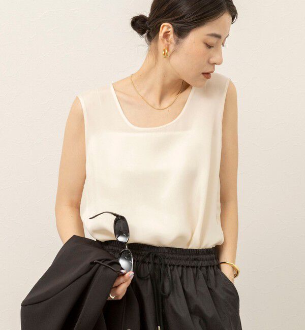 MAQWEL「《セットアップ対応》【MAQWEL/マクウェル】ウォッシャブルサテンノースリーブ」|シャツ・ブラウス|