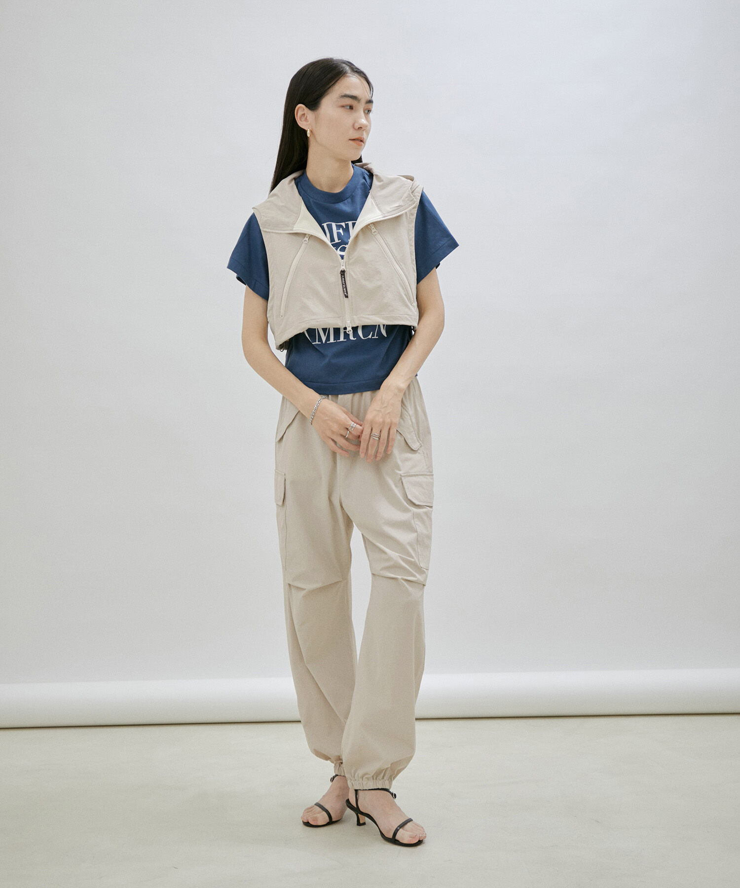 SALON adam et rope'「【Americana for SALON】[撥水機能付き]別注フード付きクロップドベスト」|ベスト・ジレ|