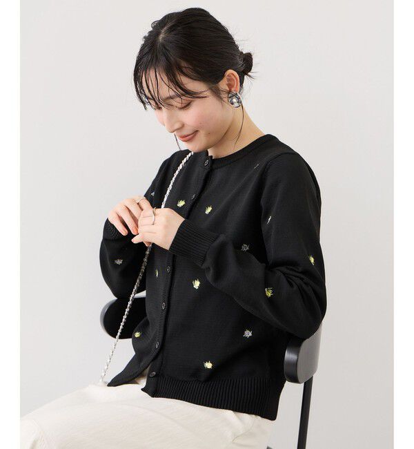 VIS「【WEB限定】フルーツ刺しゅうクルーネックカーディガン」|カーディガン|ブラック(01)