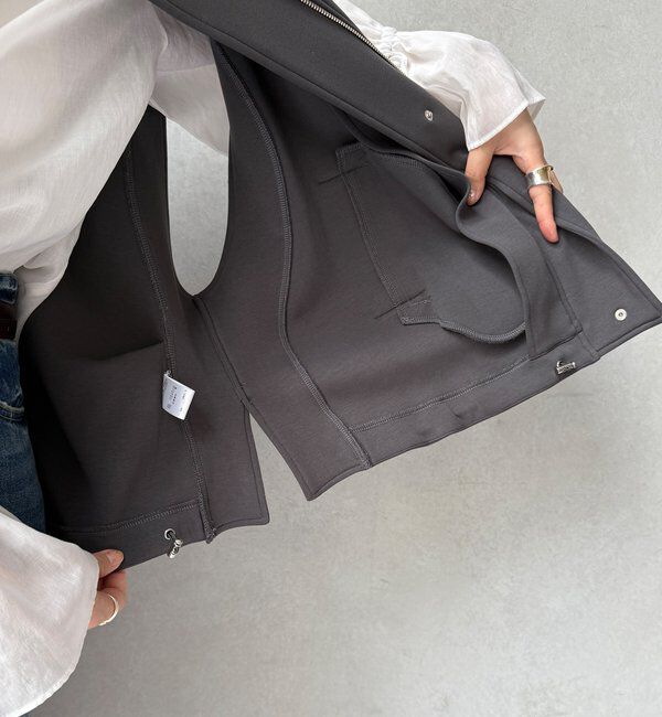  「【WEB限定】スリーブレスジップブルゾン」|ベスト・ジレ|