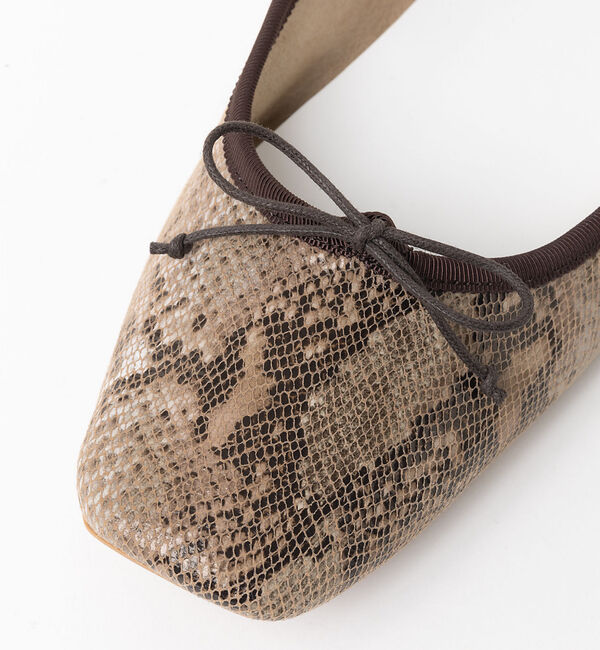 AU BANNISTER「ソフトスクエアトゥ バレエシューズ」|バレエシューズ|