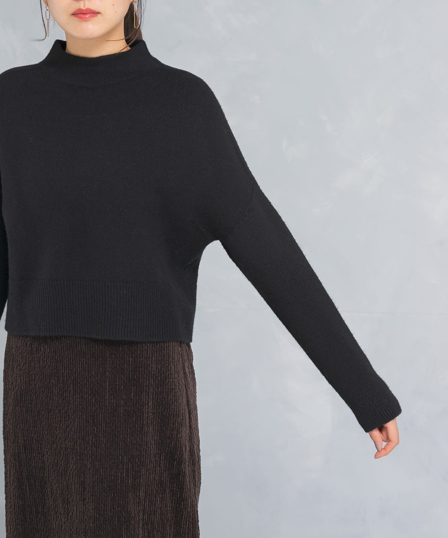 URBAN RESEARCH ROSSO「ショートハイネックホールニット」|ニット・セーター|