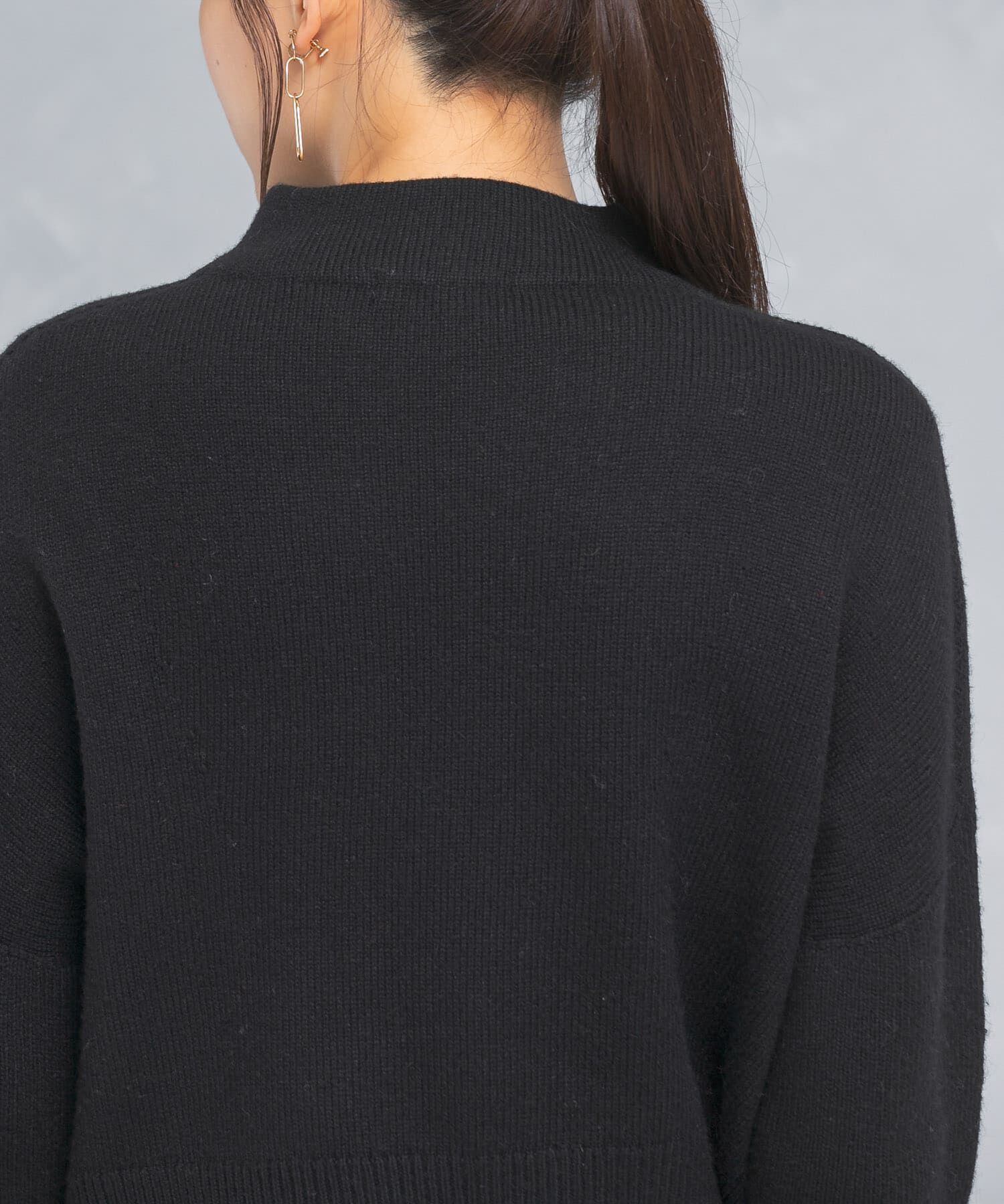 URBAN RESEARCH ROSSO「ショートハイネックホールニット」|ニット・セーター|