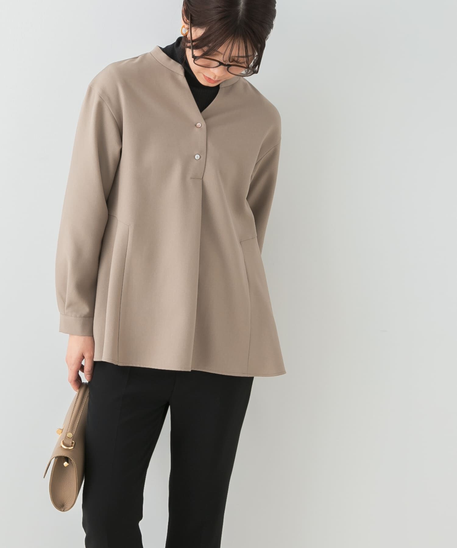 URBAN RESEARCH ROSSO「『UR TECH SMOOTHLUXE』F by ROSSO　サイドペプラムブラウス」|シャツ・ブラウス|