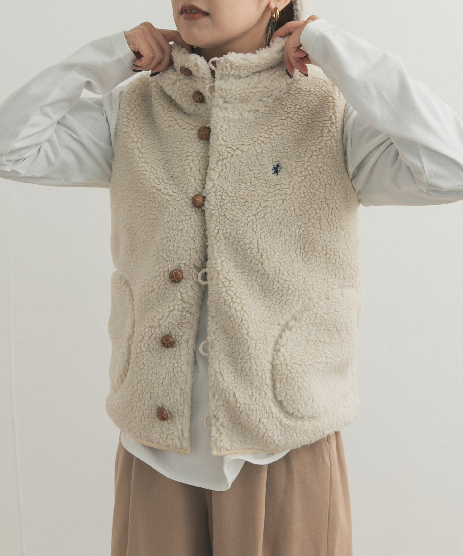 URBAN RESEARCH DOORS「GYMPHLEX　BOA HOODED VEST」|ベスト・ジレ|