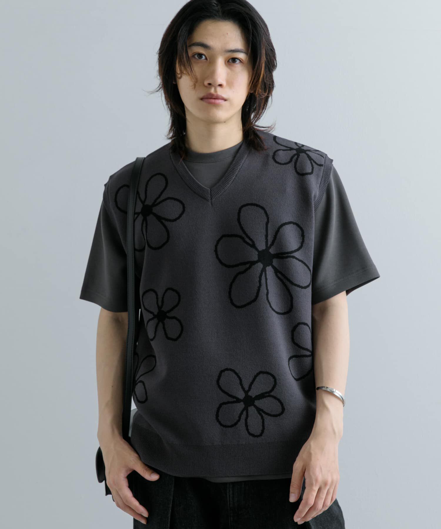 SENSE OF PLACE by URBAN RESEARCH「ポップアートフラワーニットベスト」|ベスト・ジレ|