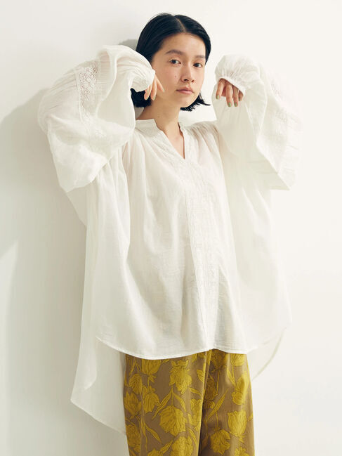 AMERICAN HOLIC「ショルダーピンタック袖ボリュームブラウス」|シャツ・ブラウス|