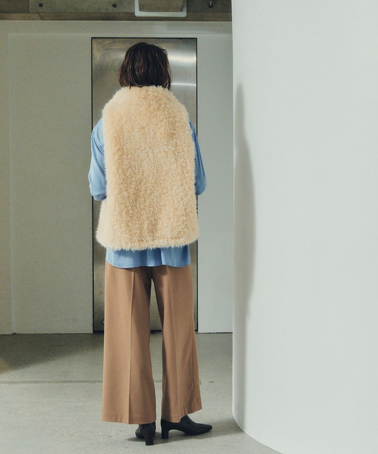 YECCA VECCA「カーリーファーZIPジレ」|ベスト・ジレ|