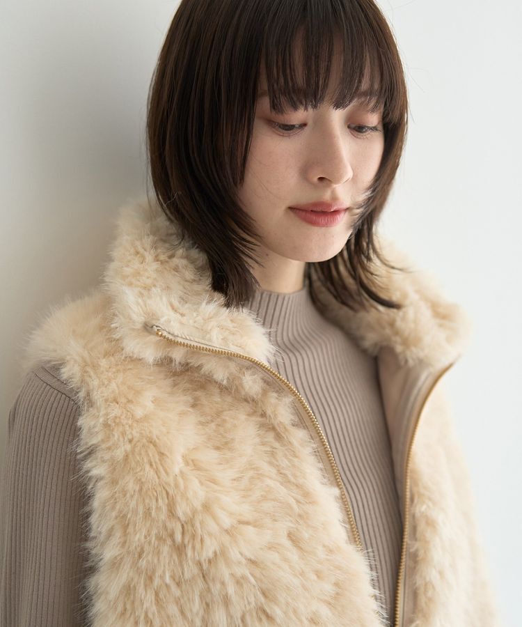 YECCA VECCA「カーリーファーZIPジレ」|ベスト・ジレ|