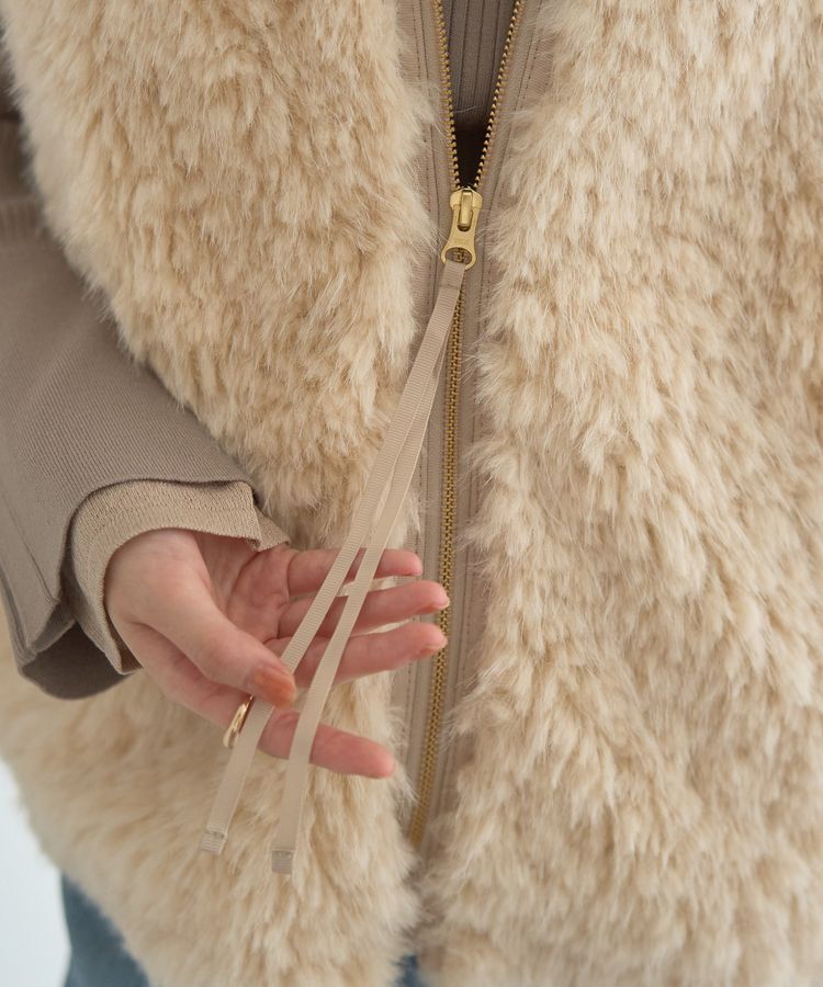 YECCA VECCA「カーリーファーZIPジレ」|ベスト・ジレ|