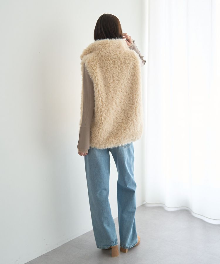 YECCA VECCA「カーリーファーZIPジレ」|ベスト・ジレ|