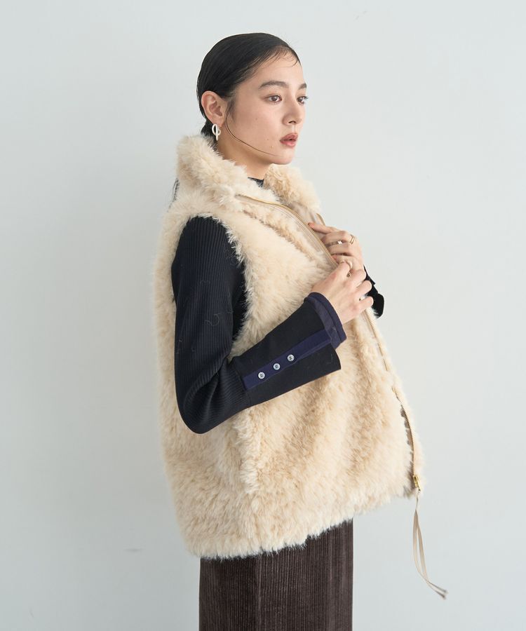 YECCA VECCA「カーリーファーZIPジレ」|ベスト・ジレ|