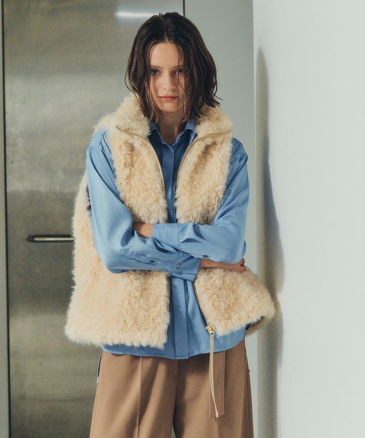 YECCA VECCA「カーリーファーZIPジレ」|ベスト・ジレ|