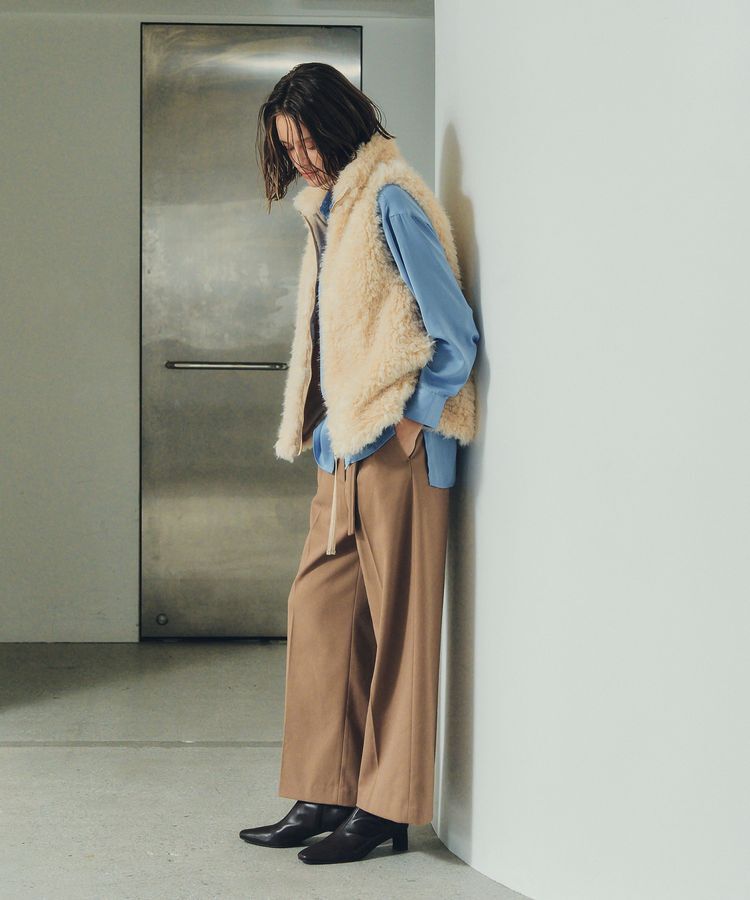 YECCA VECCA「カーリーファーZIPジレ」|ベスト・ジレ|