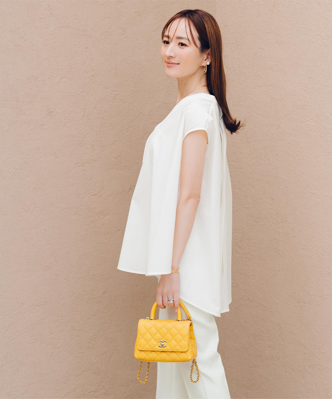 ur's「【星玲奈さんコラボアイテム】ディープVネックボウタイブラウス」|シャツ・ブラウス|