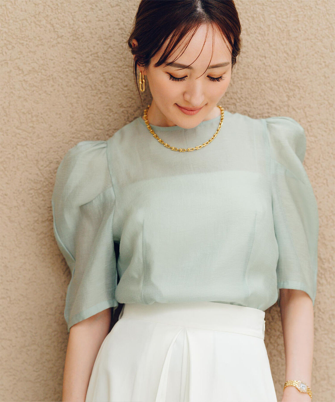 ur's「【星玲奈さんコラボアイテム】パワーショルダーウエストシェイプトップス」|Tシャツ・カットソー|