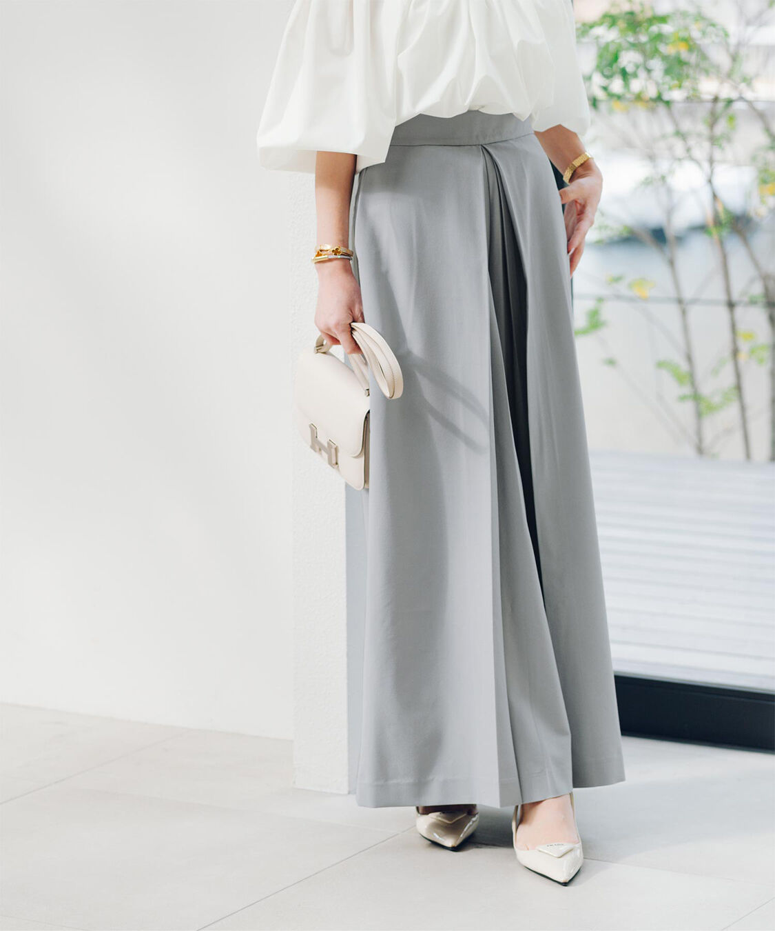 ur's「【星玲奈さんコラボアイテム】フロントタックハイウエストワイドパンツ」|スラックス|