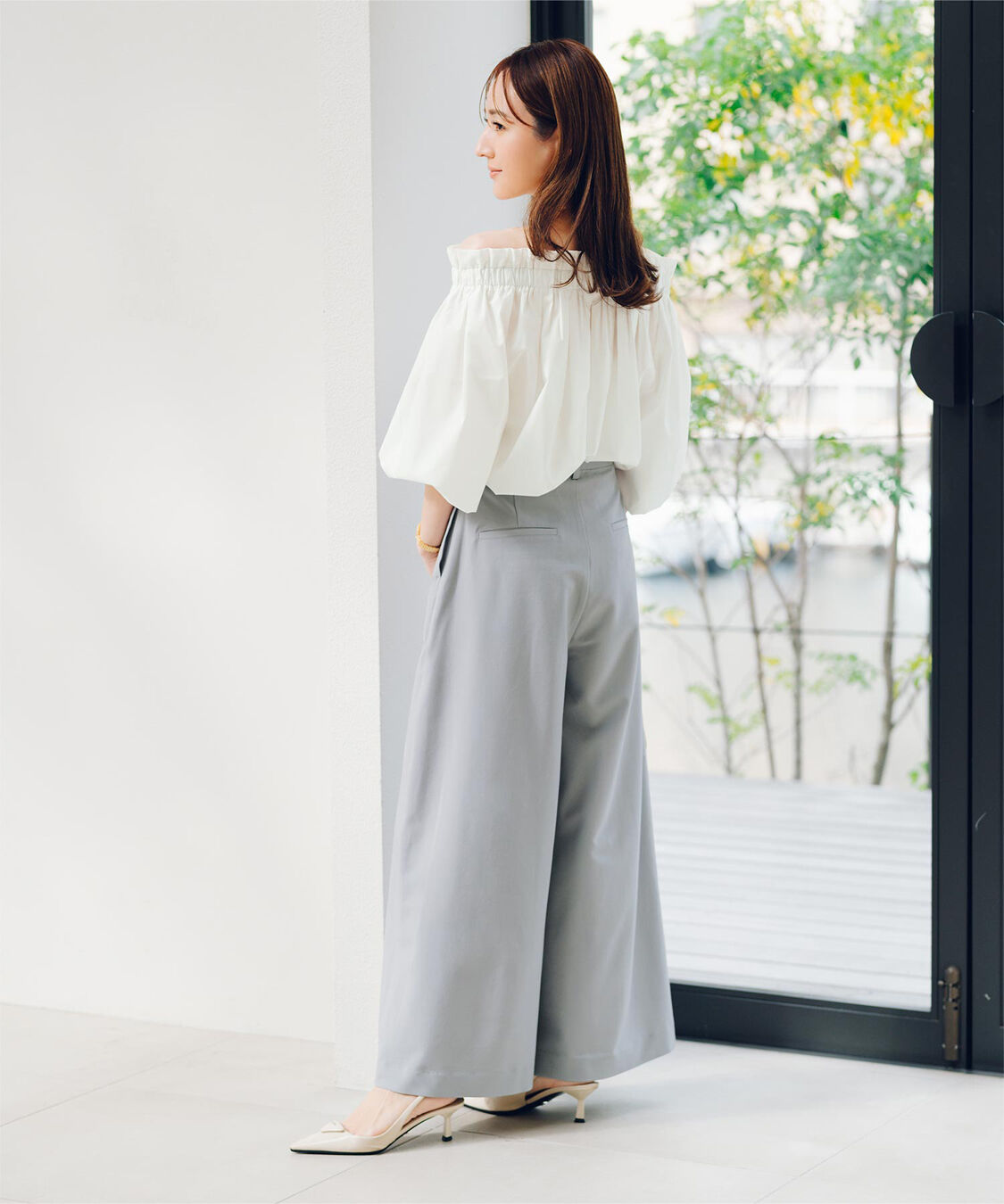 ur's「【星玲奈さんコラボアイテム】フロントタックハイウエストワイドパンツ」|スラックス|