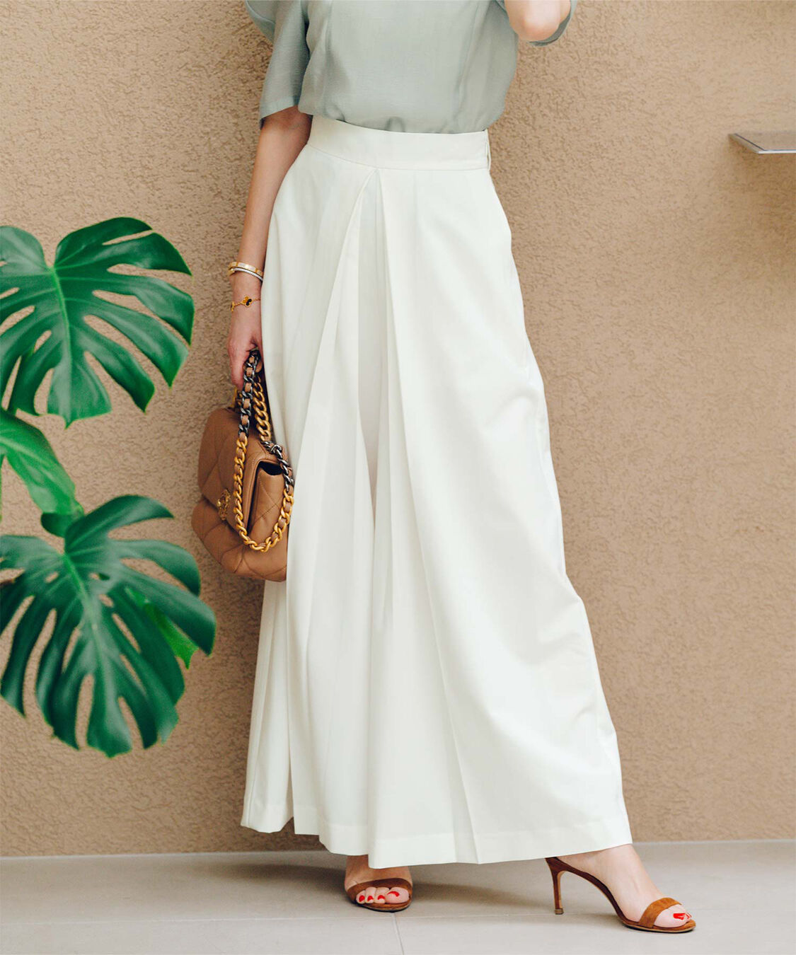 ur's「【星玲奈さんコラボアイテム】フロントタックハイウエストワイドパンツ」|スラックス|