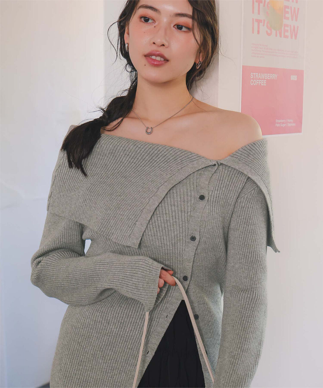 titivate「アシンメトリーオフショルダーニットトップス」|ニット・セーター|