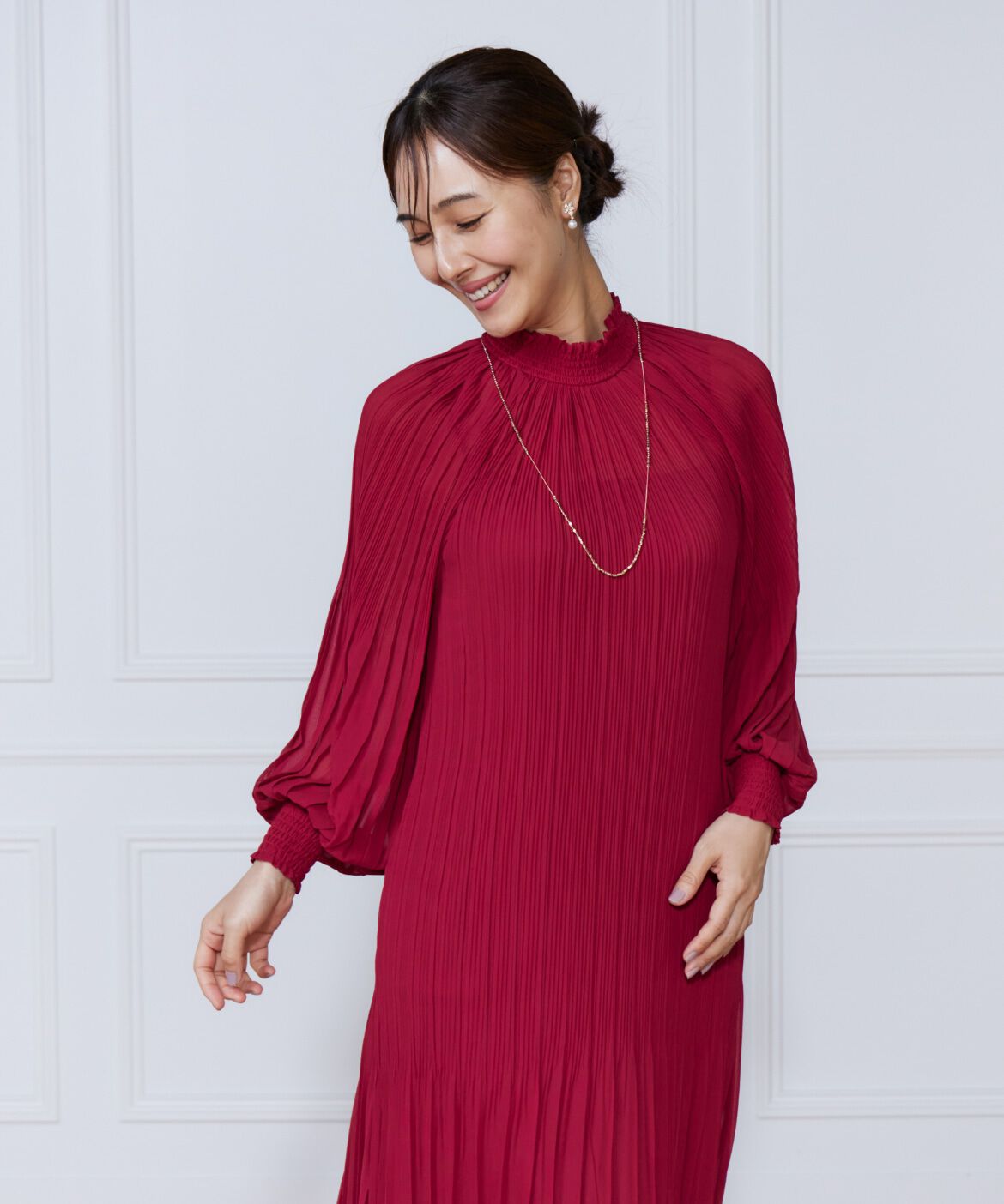 ef-de Black「総プリーツシャーリングワンピース」|ワンピース|