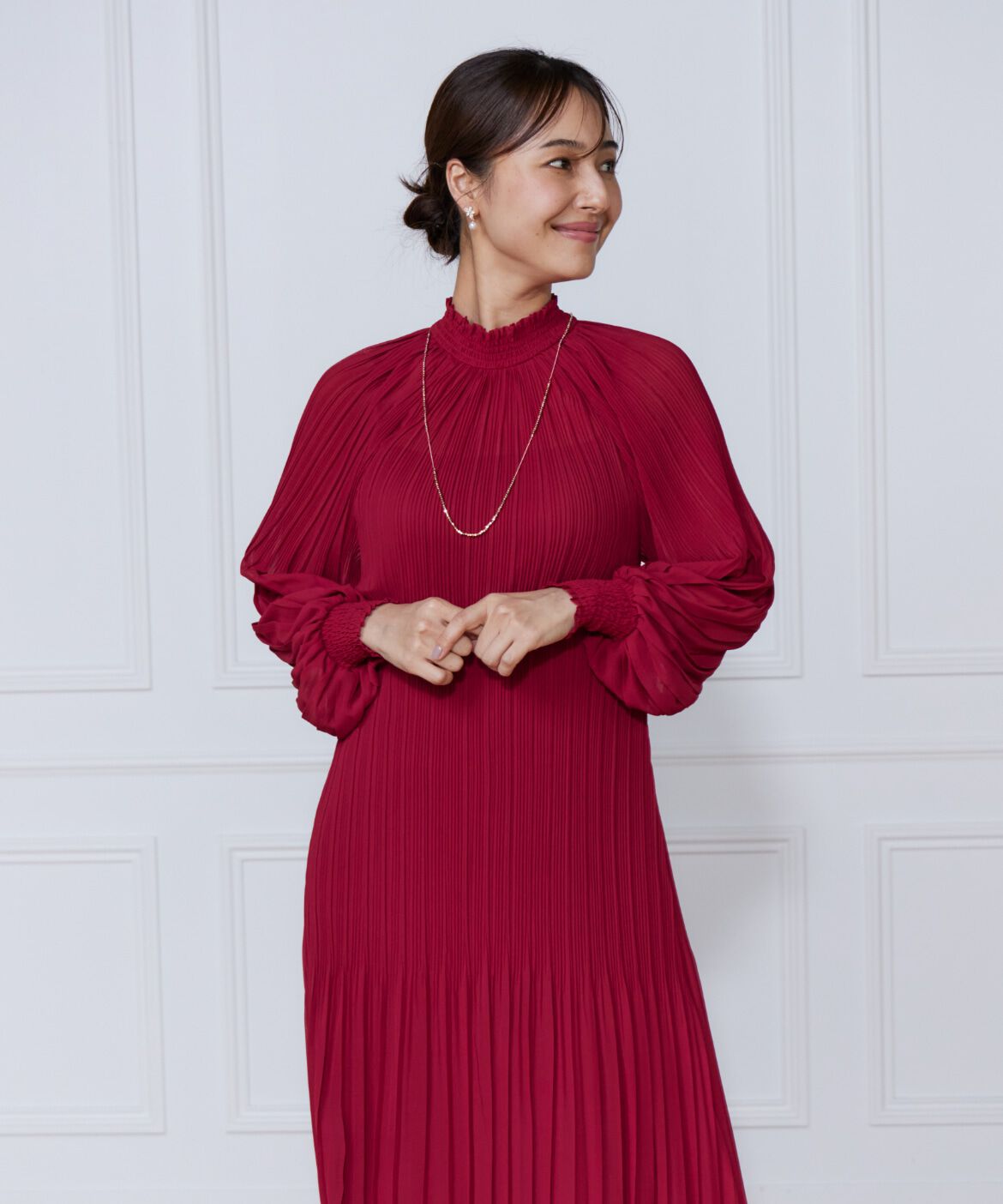 ef-de Black「総プリーツシャーリングワンピース」|ワンピース|