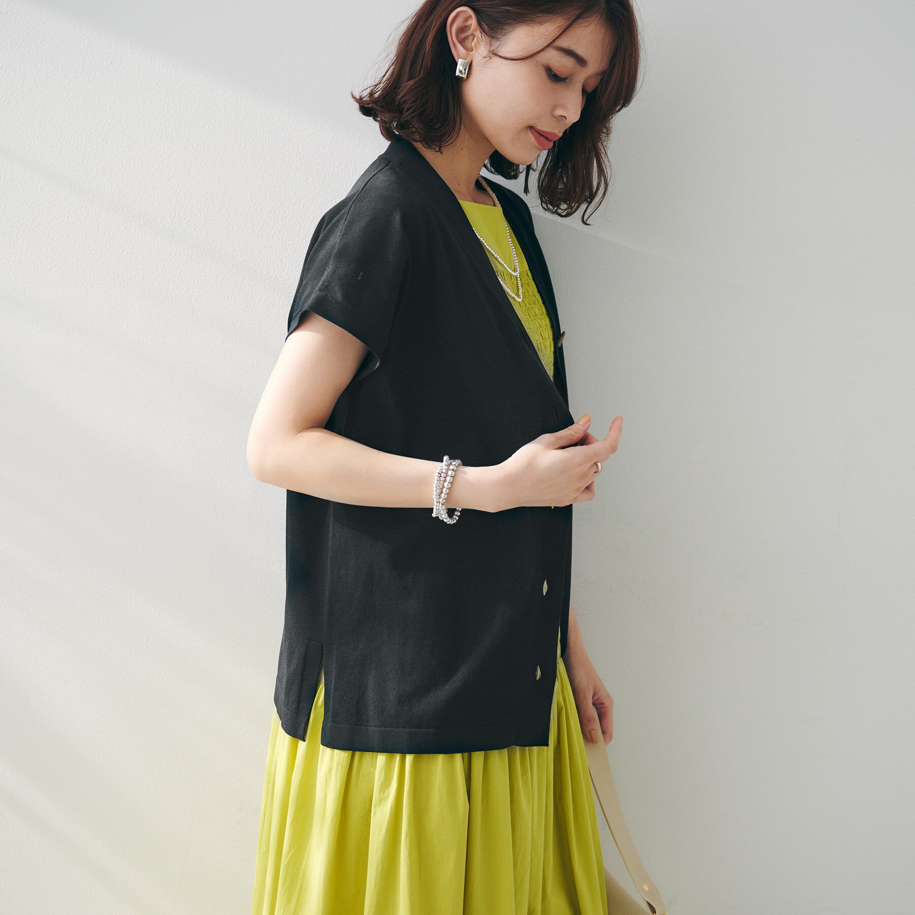 UNTITLED「【体型カバー/ジレ風/前開き】Vネックニット」|ニット・セーター|