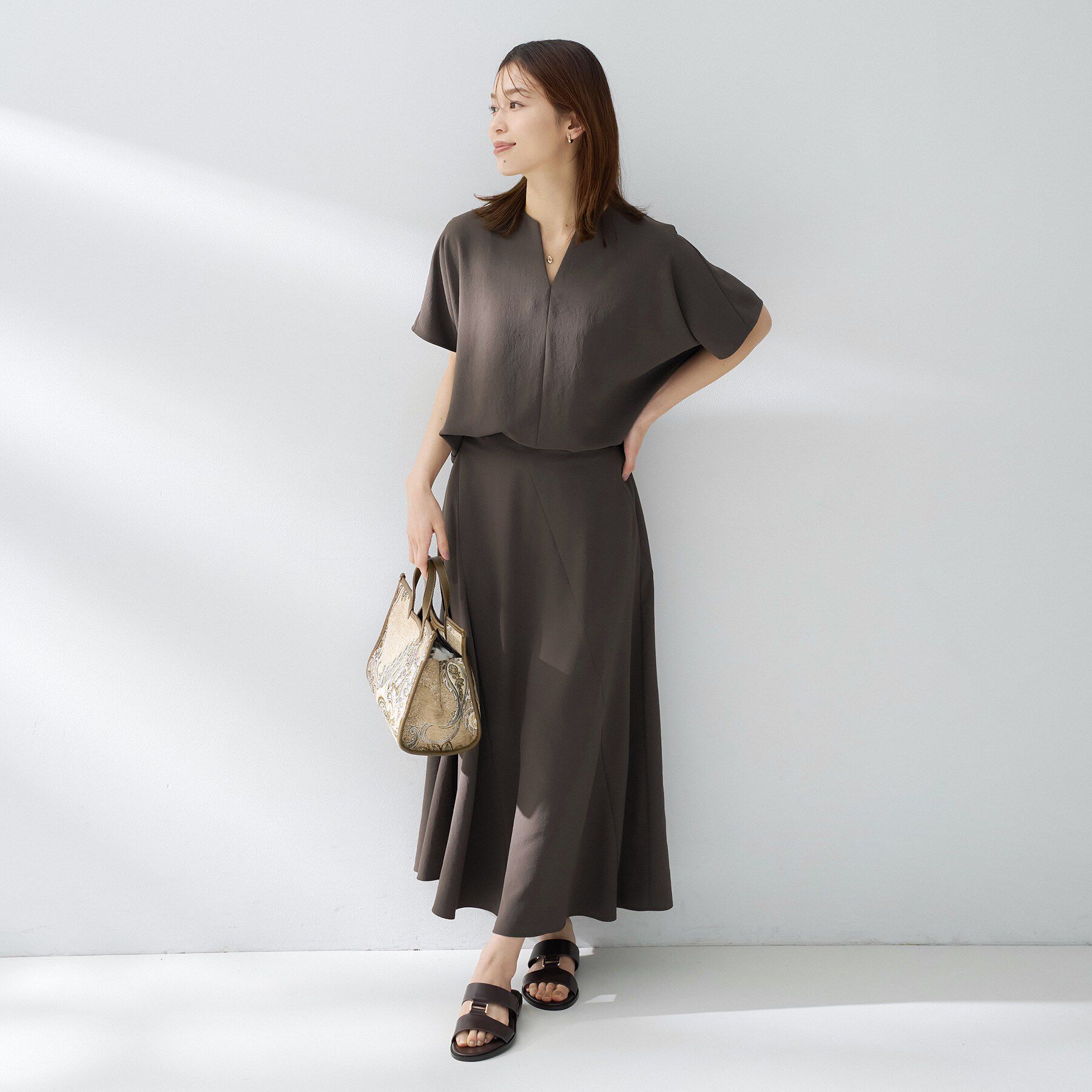 UNTITLED「【夏の名品セットアップが今年も登場！/はっ水/遮熱】リラクミスト フレアスカート」|スカート|