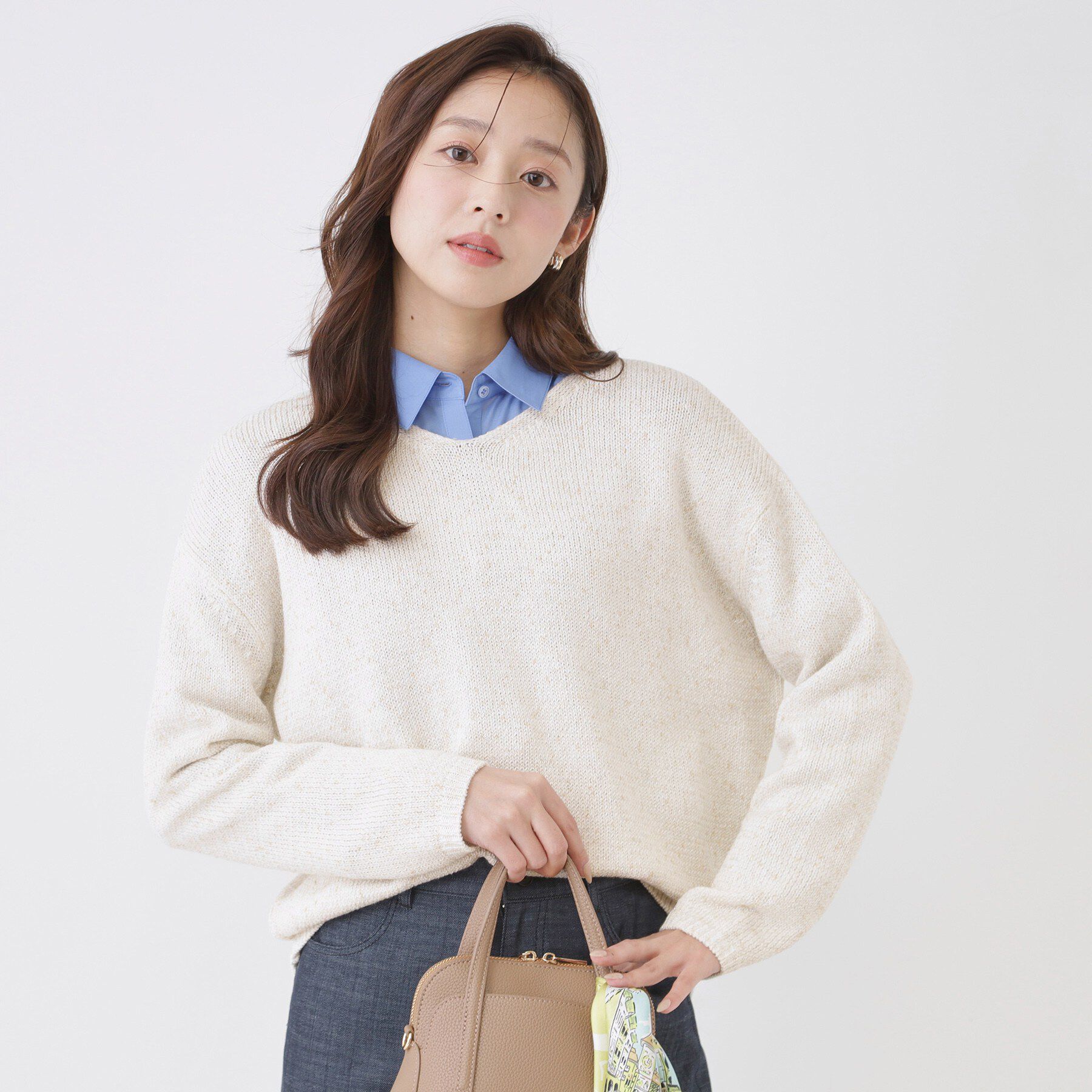 COUP DE CHANCE「【手洗い可】ラメ混Vネックニット」|ニット・セーター|グレージュ(050)